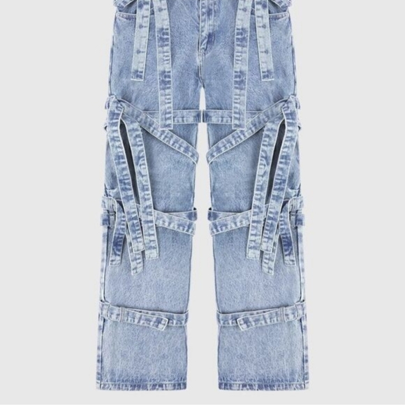 Maniere De Voir Talia Denim Strap Cargo Jeans in Mid Blue - Picture 4 of 15
